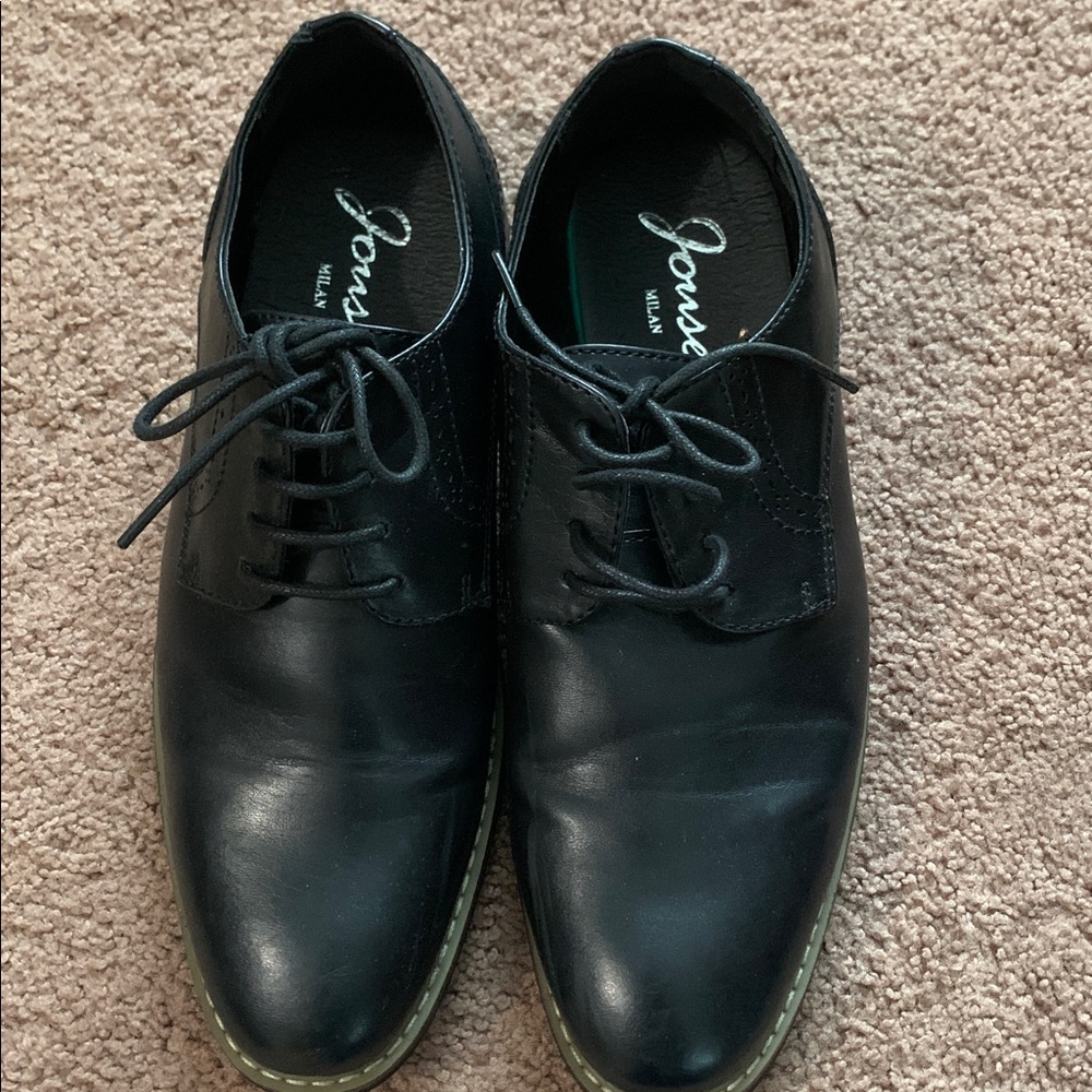 Jousen Milan dress shoe men size 7. Used twice, but very good condition